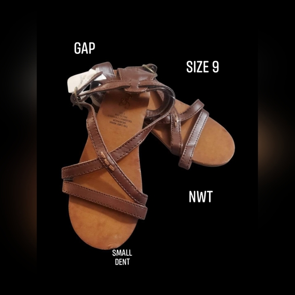 3 pair Gap size 9 toddler Footwear - Picture 2 of 3